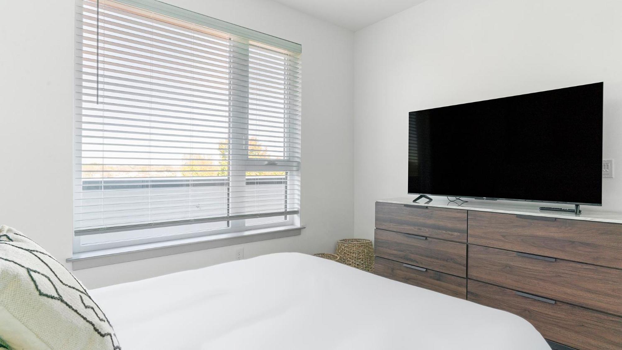 Sphere Condos By Barsala Richmond Bagian luar foto